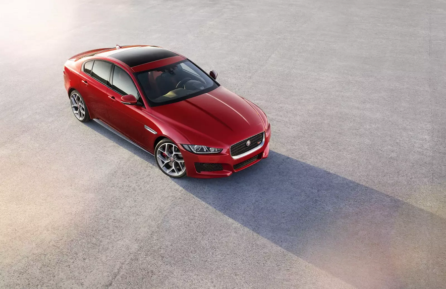 Jaguar XE 