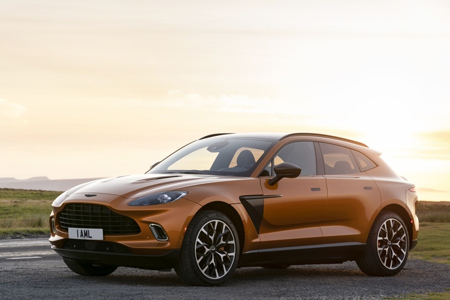 ASTON MARTIN DBX (NA) 19- 